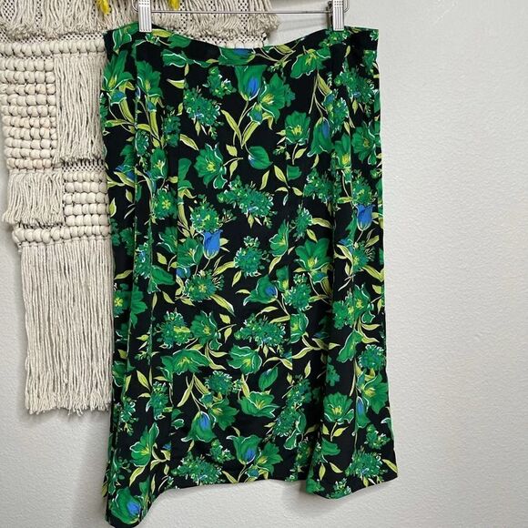 Sag Harbor Black Green Floral Skirt 14P - Picture 3 of 6